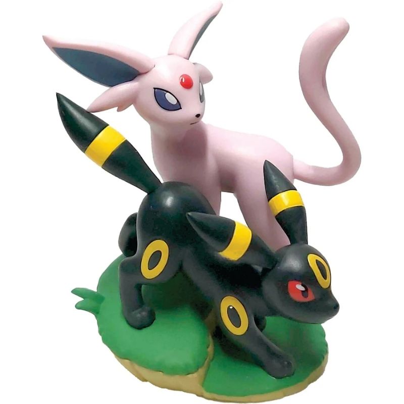Pokemon Prismatic Evolutions Premium Figure Collection – EN Pokemon Prismatic Evolutions Premium Figure Collection – EN - Image 4